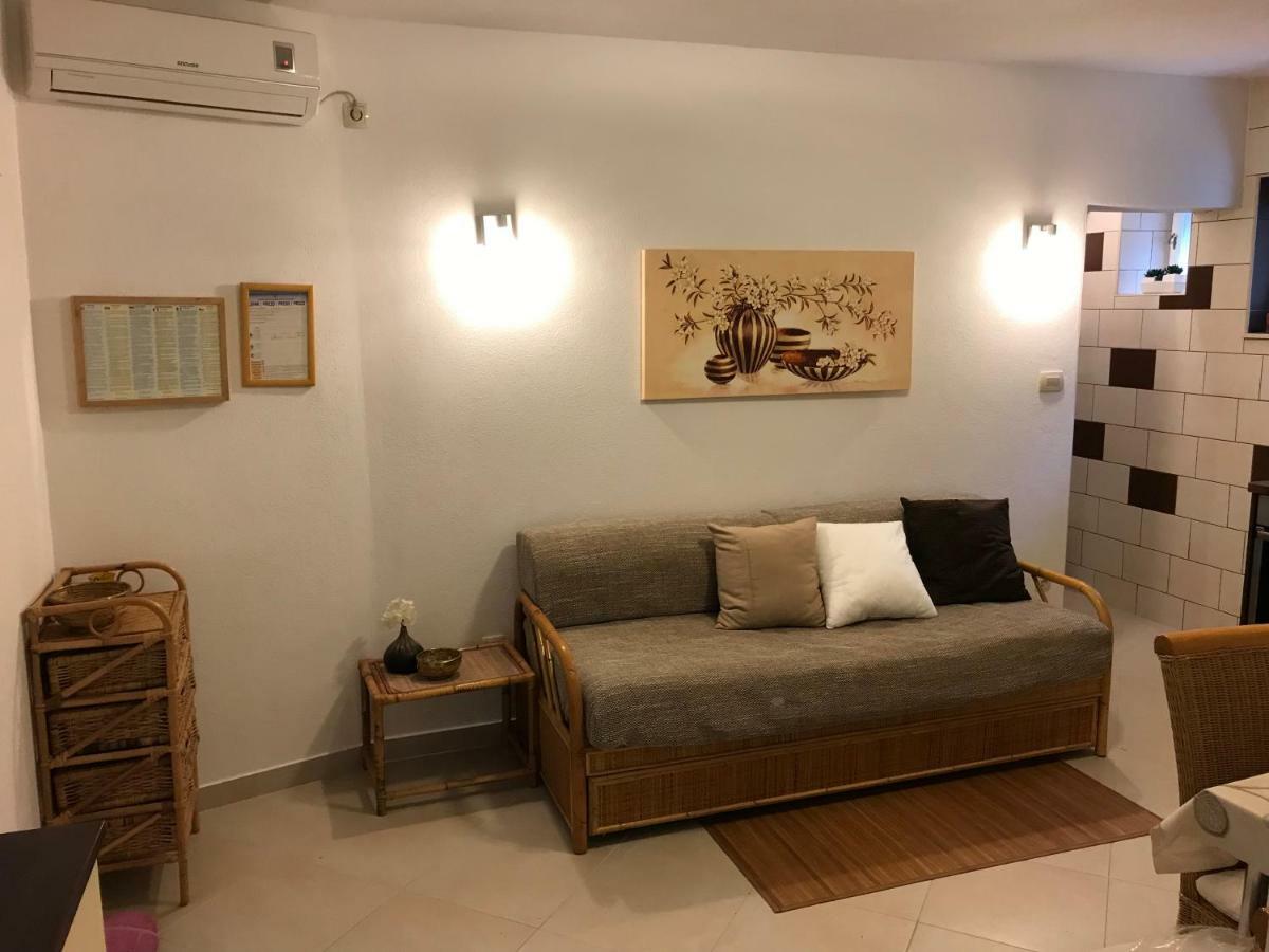 Apartman Dvor Makarská Exteriér fotografie