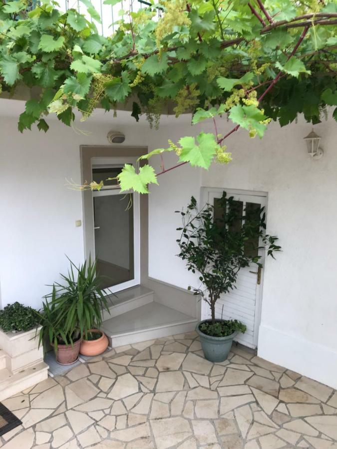 Apartman Dvor Makarská Exteriér fotografie