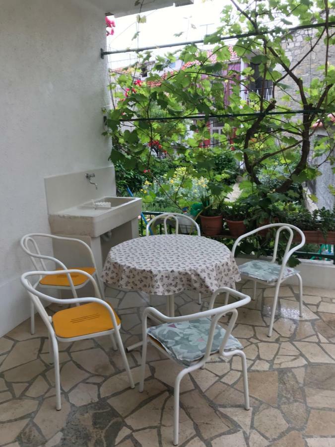 Apartman Dvor Makarská Exteriér fotografie